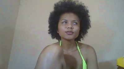 Urcka live cam on Cam4