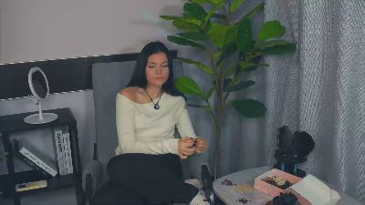 UrsulaElawar webcam