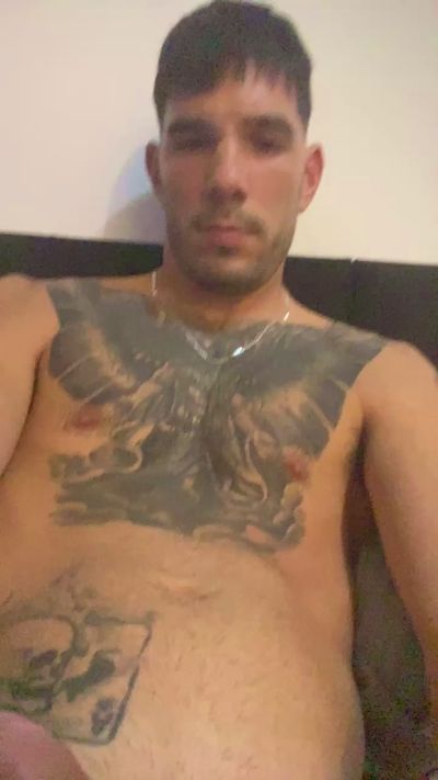 VITOR_PASQUALI live cam on Cam4