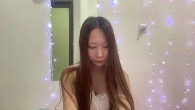 VadaIngraffea live cam on Cam4