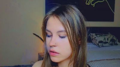 ValKirnon live cam on Cam4