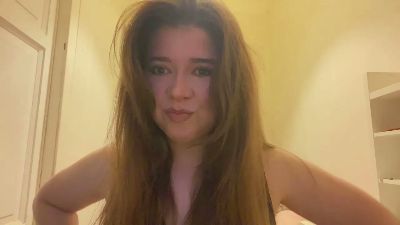 ValNatalello live cam on Cam4
