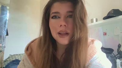 ValNatalello live cam on Cam4