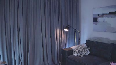 ValdaCatledge live cam on Cam4