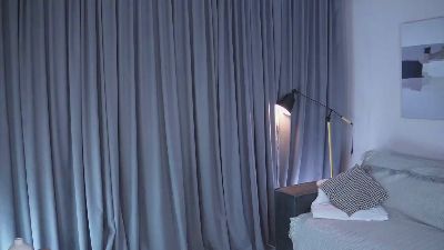 ValdaCatledge live cam on Cam4