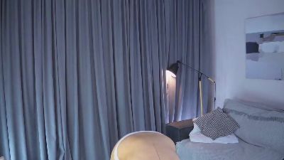 ValdaCatledge live cam on Cam4