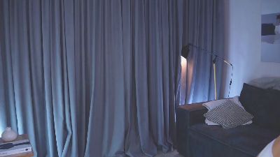 ValdaCatledge live cam on Cam4