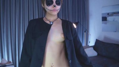 ValdaCatledge live cam on Cam4