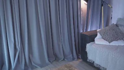 ValdaCatledge live cam on Cam4