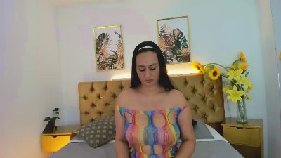 ValenJaramillo live cam on Cam4