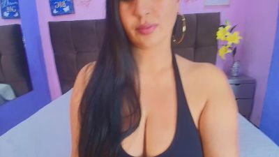ValenJaramillo live cam on Cam4