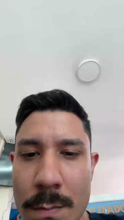 Valent29 live cam on Cam4