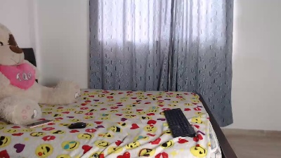 Valentina_Mg live cam on Cam4