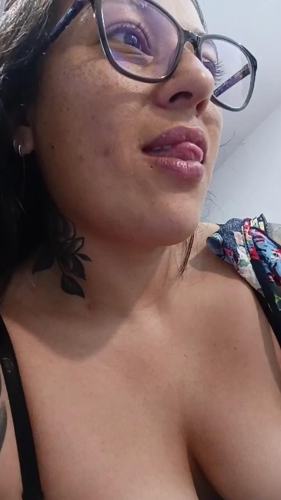 Valentina_style live cam on Cam4