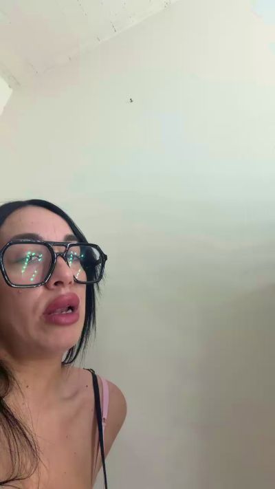 Valentinalove Cam4'te Canlı Sohbet