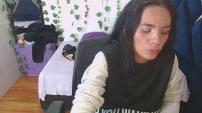 ValeriaChavez live cam on Cam4