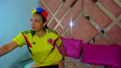 ValeriaGil live cam on Cam4
