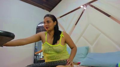 ValeriaGil live cam on Cam4