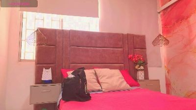 Valeriarodriigz live cam on Cam4