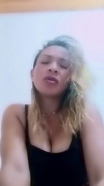 Valerie007 live cam on Cam4