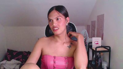 Valeriemolly live cam on Cam4