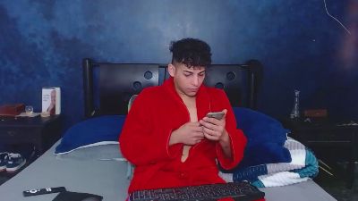 ValerioLatin19 live cam on Cam4
