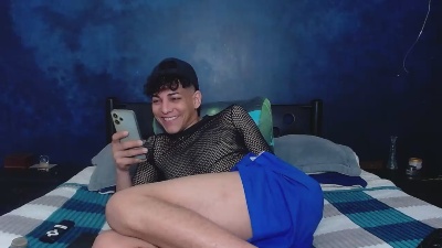 ValerioLatin19 live cam on Cam4