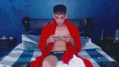 ValerioLatin19 live cam on Cam4