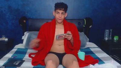 ValerioLatin19 live cam on Cam4