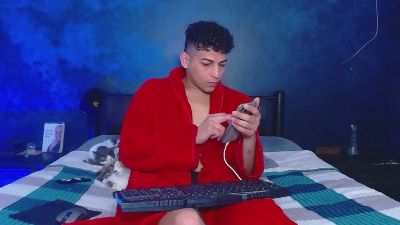 ValerioLatin19 live cam on Cam4