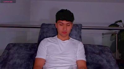 Valerio_James live cam on Cam4