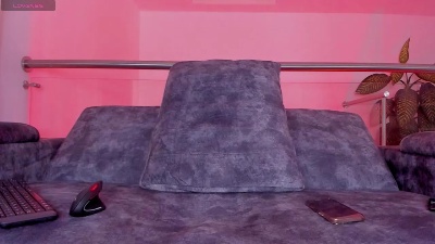 Valerio_James live cam on Cam4