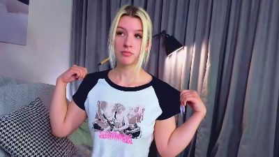 ValorieDierking live cam on Cam4