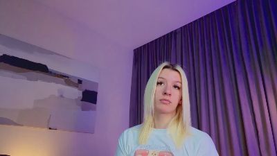 ValorieDierking live cam on Cam4
