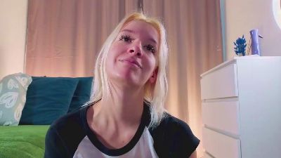 ValorieDierking live cam on Cam4