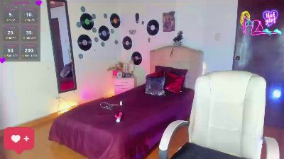 Vampirelacrazy live cam on Cam4