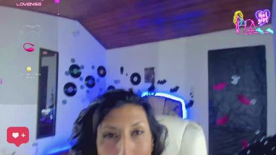 Vampirelacrazy live cam on Cam4