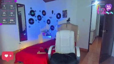 Vampirelacrazy live cam on Cam4