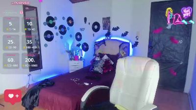 Vampirelacrazy live cam on Cam4