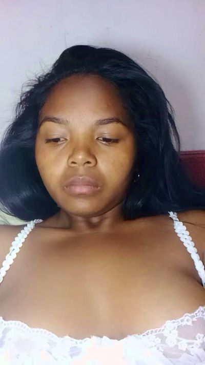 Vanessa00 live cam on Cam4