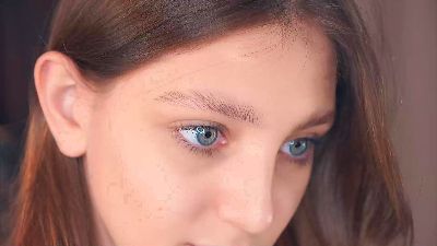 VanessaKnittel weiblich-Webcam live aus Frankreich