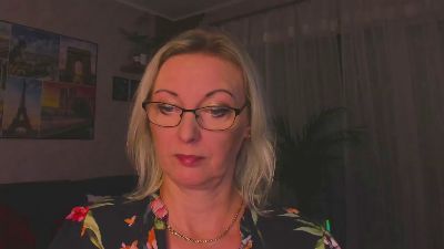 VanessaLUX live cam on Cam4