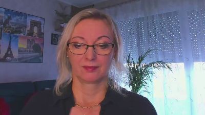 VanessaLUX live cam on Cam4