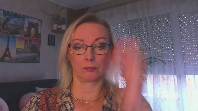 VanessaLUX live cam on Cam4