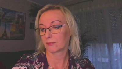 VanessaLUX live cam on Cam4