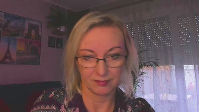 VanessaLUX live cam on Cam4