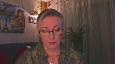VanessaLUX live cam on Cam4