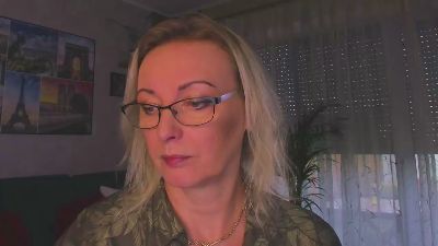 VanessaLUX live cam on Cam4