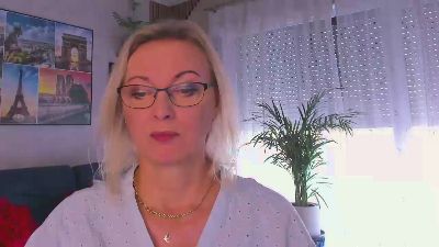 VanessaLUX live cam on Cam4