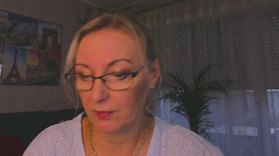 VanessaLUX live cam on Cam4
